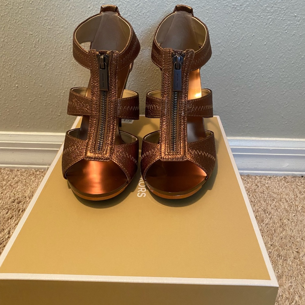 Michael Kors heels sz 7.5